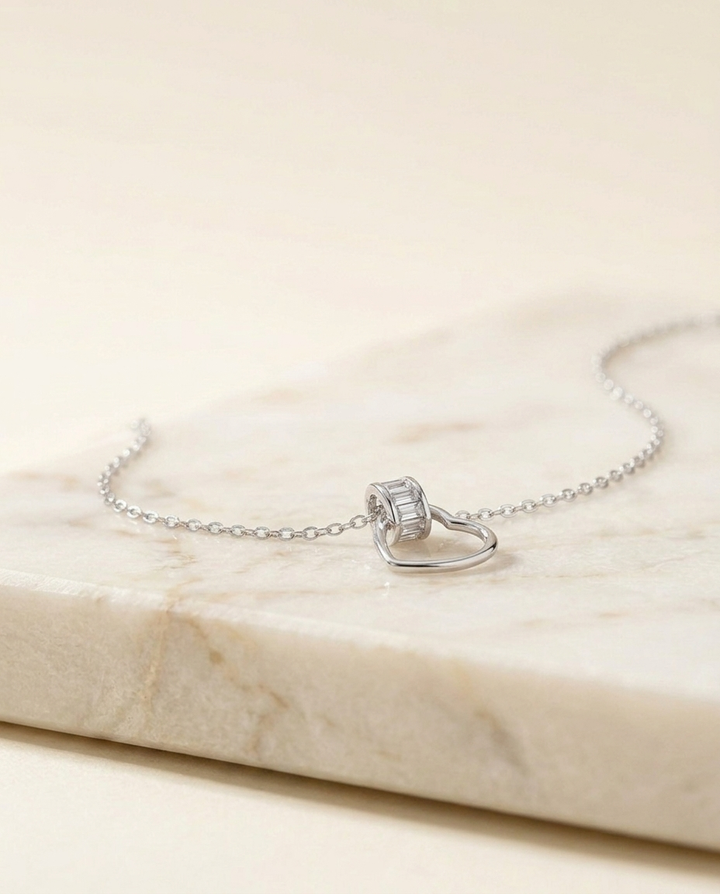 Collar Corazón Rueda