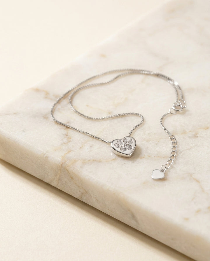 Collar Corazón Huella